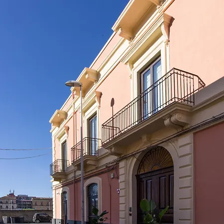 Archimedes Suites By Receptio Apartment *